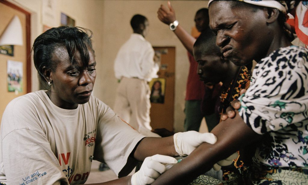 Living Proof - AIDS in Zambia - Mobile HIV testing team