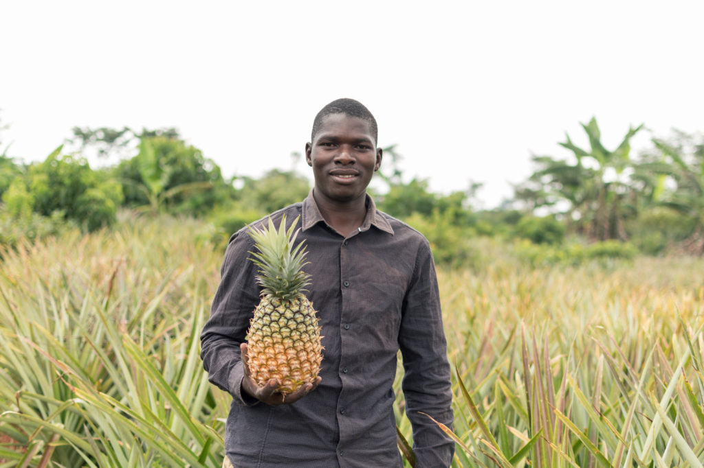 201021_U-Learn_Uganda_Story_001-3000x1999