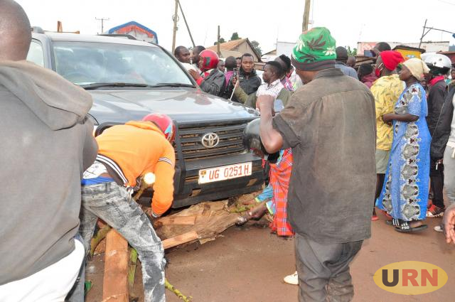 Nambeshe-vehicle-blocked
