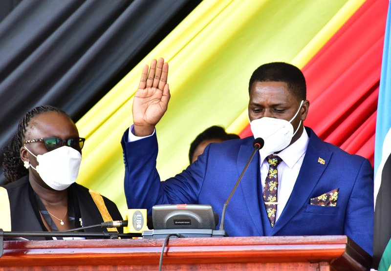 Hon.David Zijan Taking Oath
