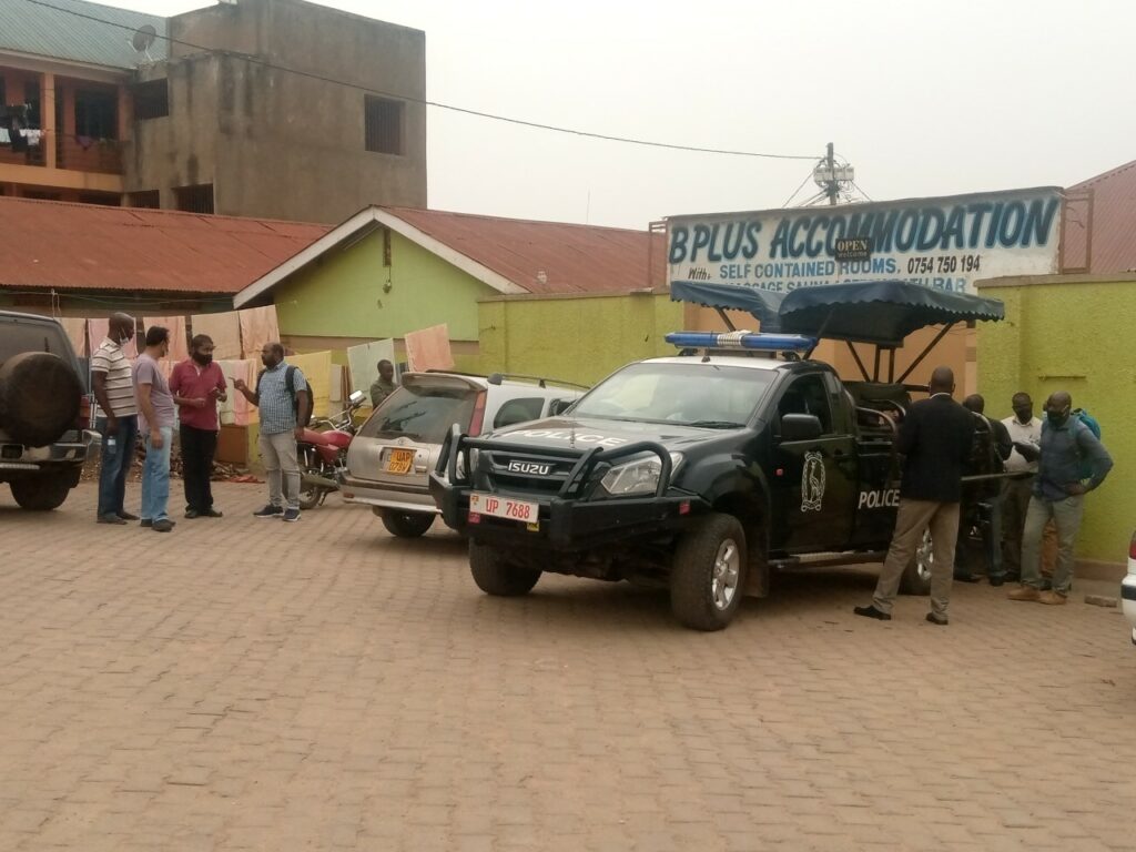 Police-picking-the-body-from-B-Plus-Accommodations