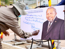 President Museveni eulogising fallen Bank of Uganda (BoU) governor Professor Emmanuel Tumusiime Mutebile