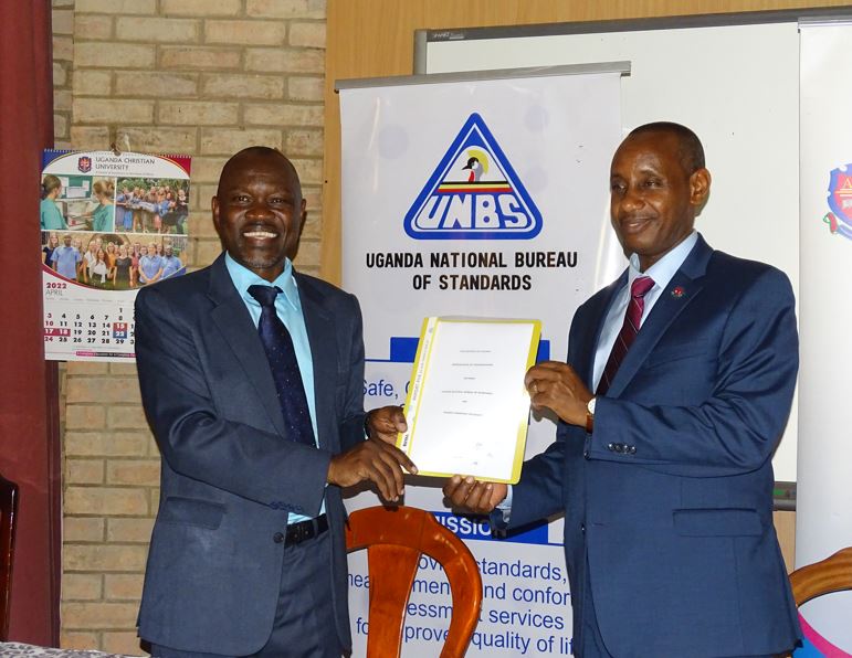 The stakeholders displaying the copy of the signed MoU on Thursday