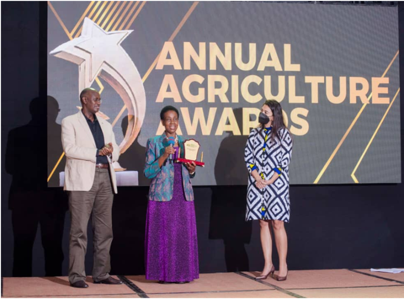 Top Agriculture Champions Recognized at Annual Agriculture Awards - ONLINE