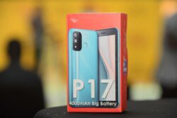 itel P17 device launched yesterday in Kampala. The itel P17 which comes with 2GB RAM and 16GB ROM retails at Ugx.235,000=