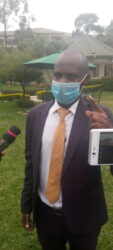 Mayor Robert Muganda Kakyebezi speaking