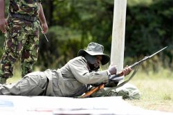 Museveni-coaching-his-gun