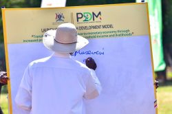 Museveni launching the Parish Model . PHOTO PPU