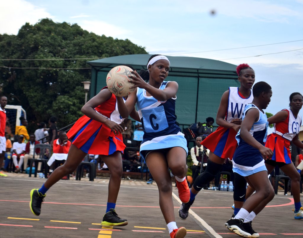 Fildauce Namulema of Mutelx Life Sport in control of the ball (1)