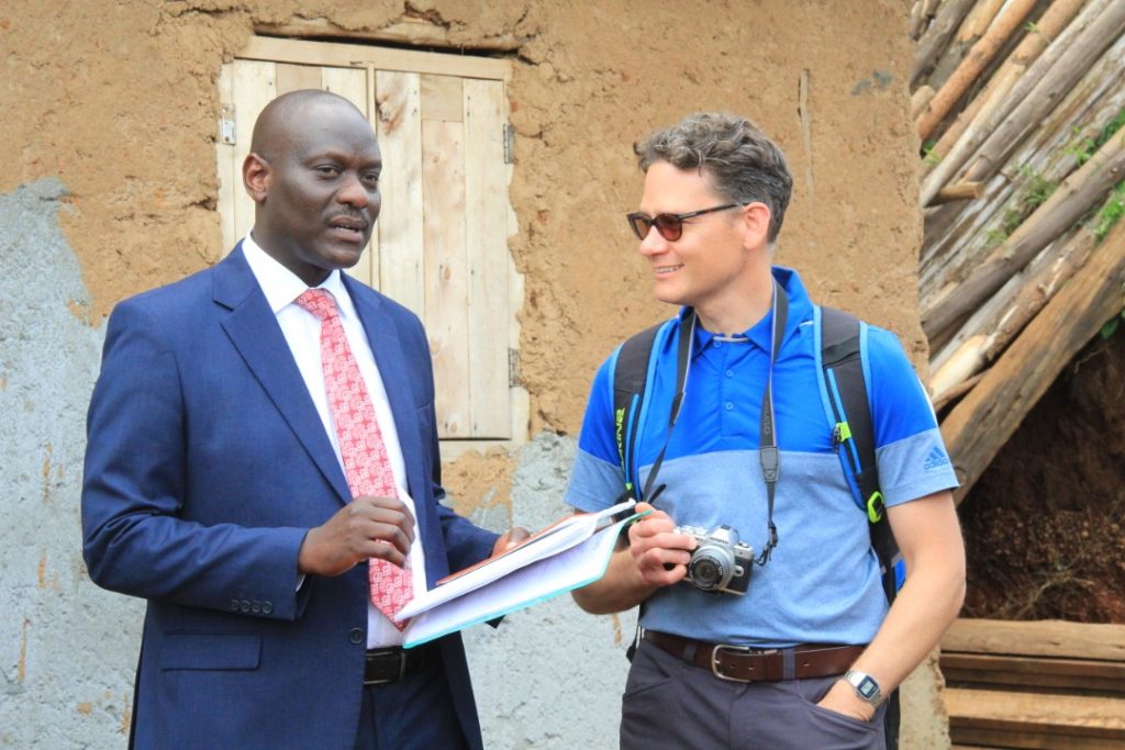 Kasyaba the Rubanda LC5 Boss intertcts with offcial from water school canada
