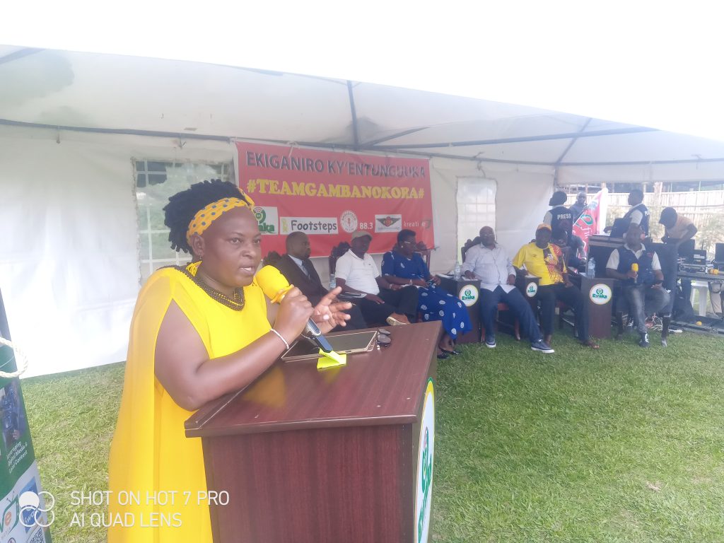 Councilo Loyda on Podium addressing to the Electorates