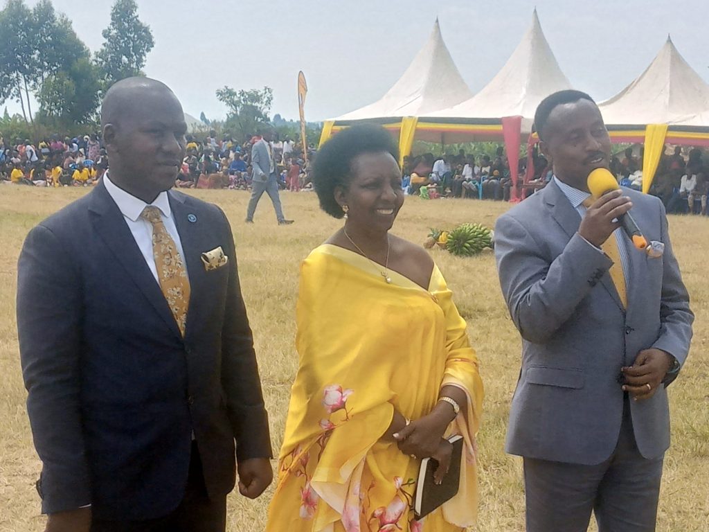 Rwampara Mps Justus, Molly and Amos addressing the VP