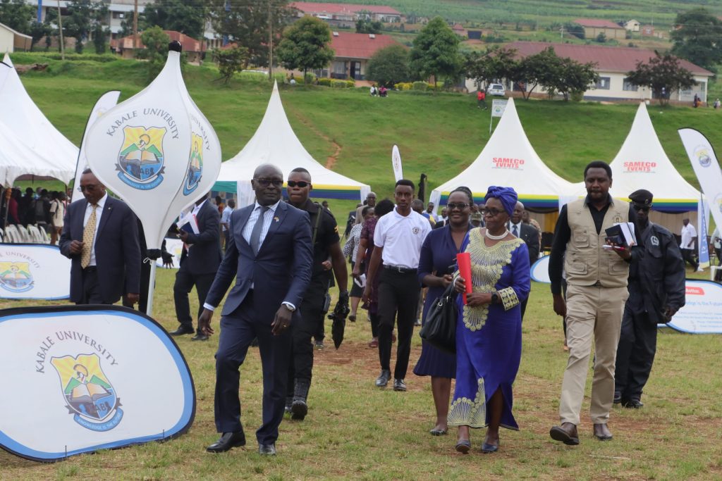 Justice Byabakama arrives at Kabale University for the public lecturre