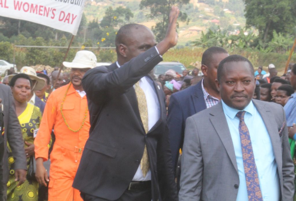 Sewendigi with minister musasizi at recent fucntion