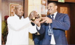 Aya boss with the President