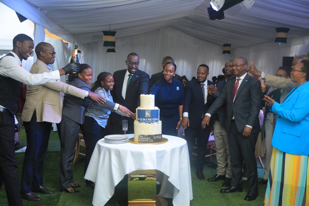 Cake cutting ceremony