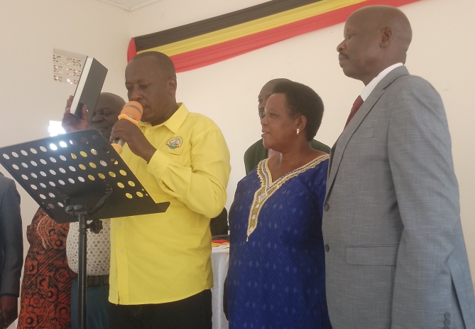 Francis Kambamu, LC2 Boss for Rwemigina ward while swearing in